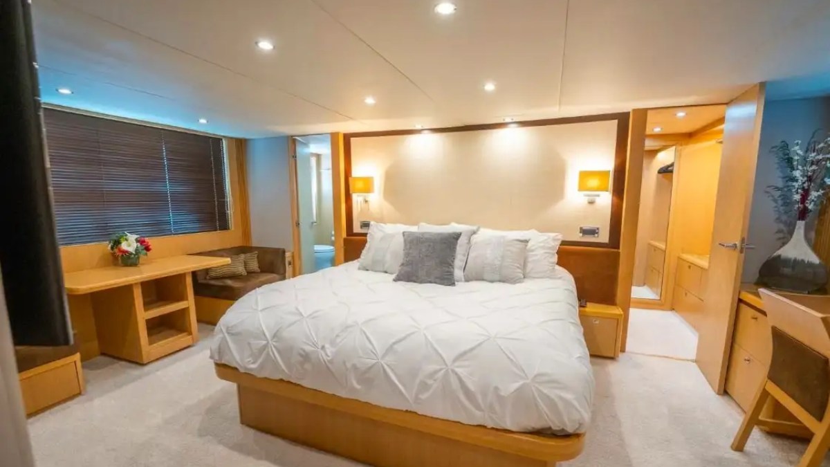 85' Princess - Yacht Rental in Stuart, Florida