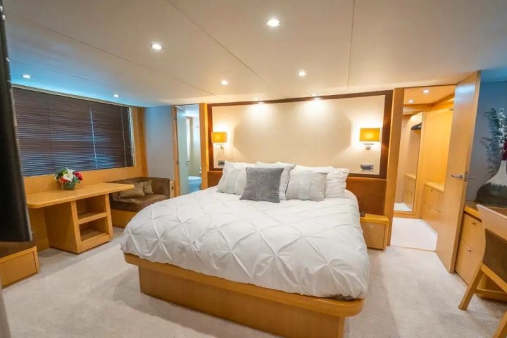 85' Princess - Yacht Rental in Stuart, Florida