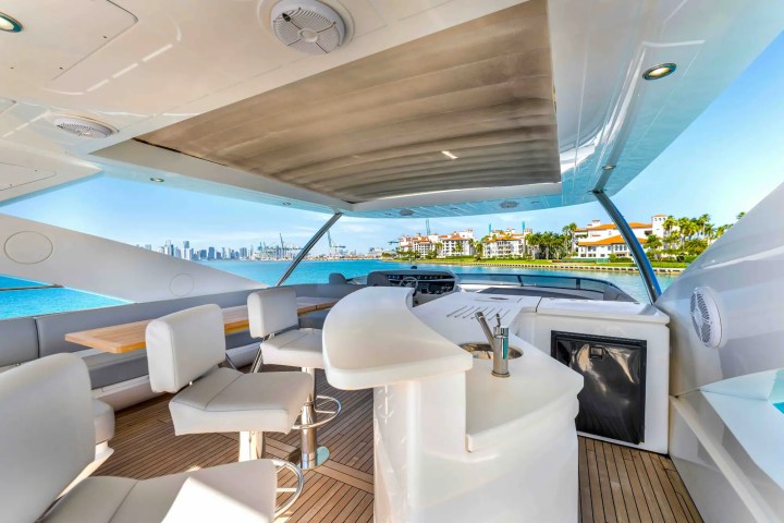 96' Sunseeker - Yacht Rental in Miami Beach, Florida