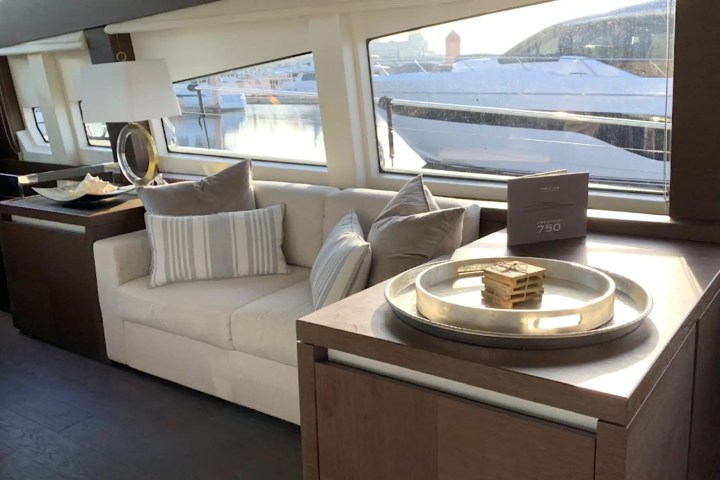 75' Prestige - Yacht Rental in Palm Beach, Florida