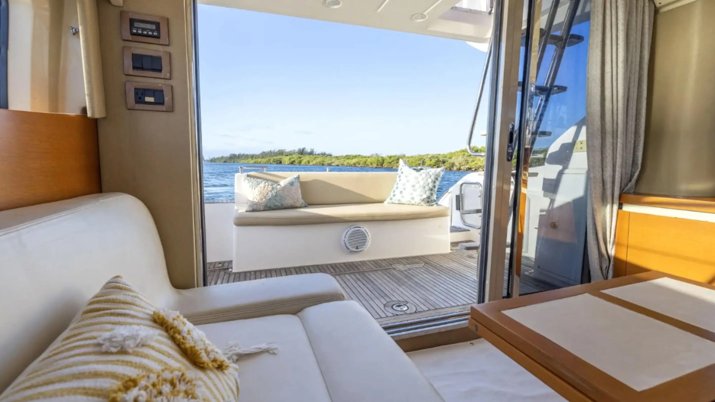 40' Azimut - Boat Rental in Tampa, Florida