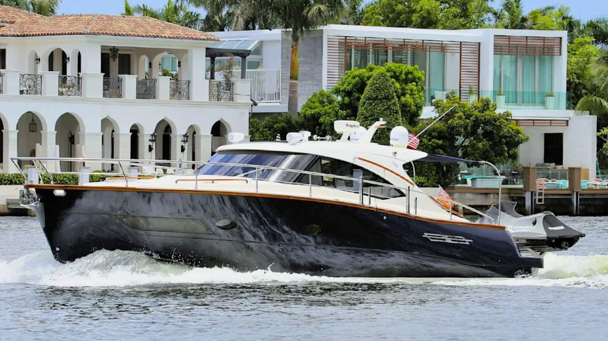 45′ Austin Parker guests onboard Miami