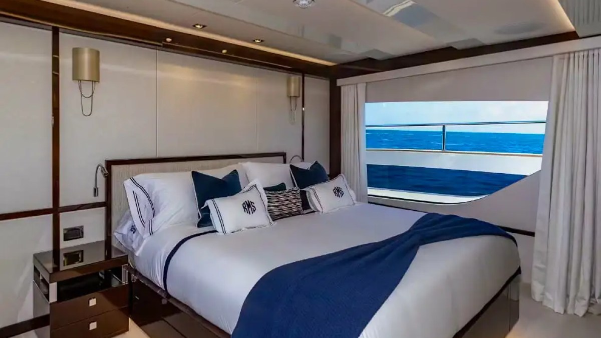 95' SunSeeker - Yacht Rental in Fort Lauderdale, Florida