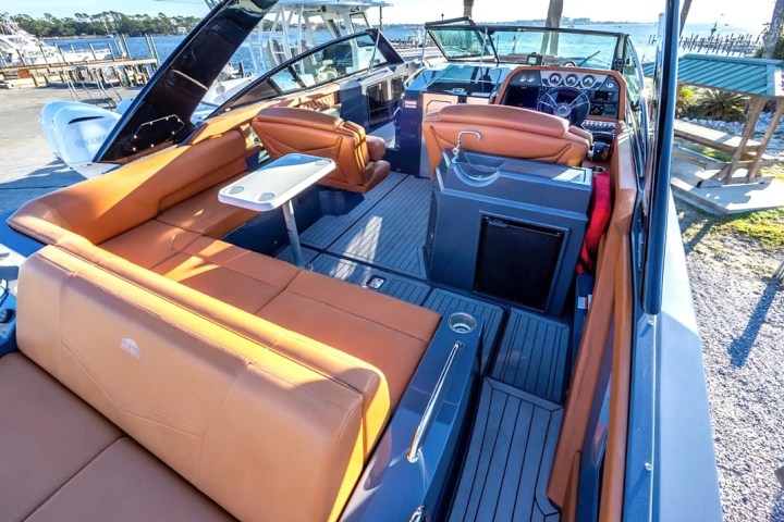 34' Cruisers - Boat Rental in St. Petersburg, Florida