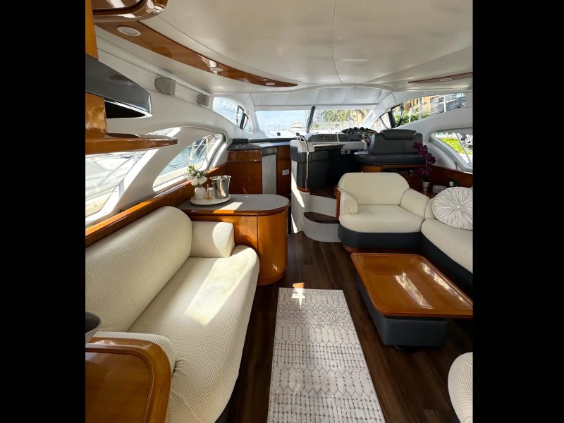 50' Azimut - Yacht Rental in Hollywood, Florida