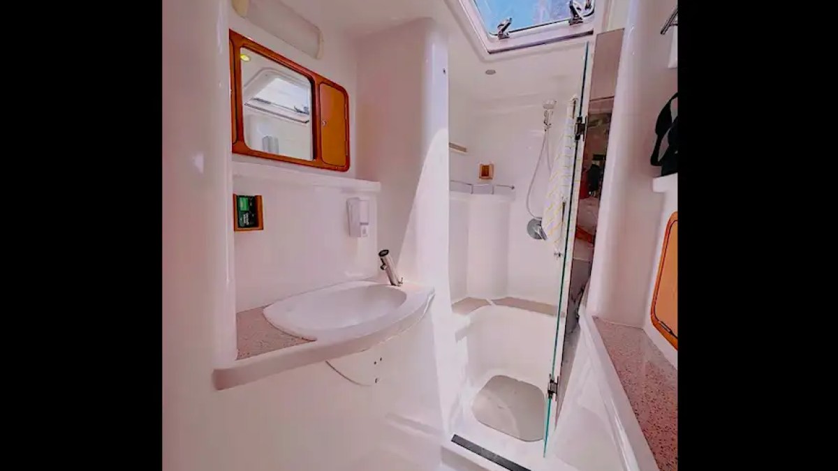 Marine head & shower on 52′ Africat Miami