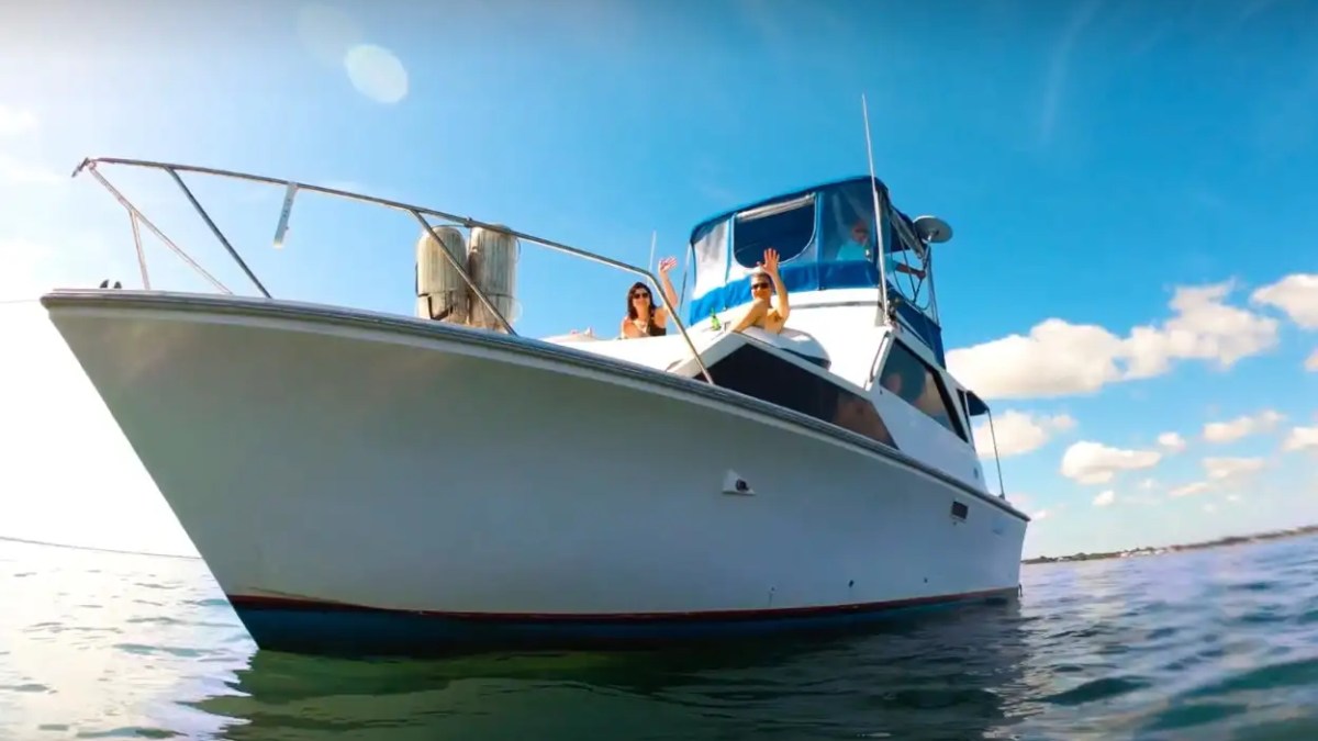 32' Pacemaker - Boat Rental in Sebastian, Florida