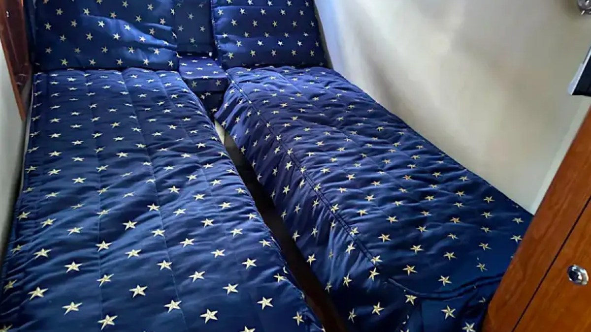 40' Regal - Boat Rental in Sarasota, Florida