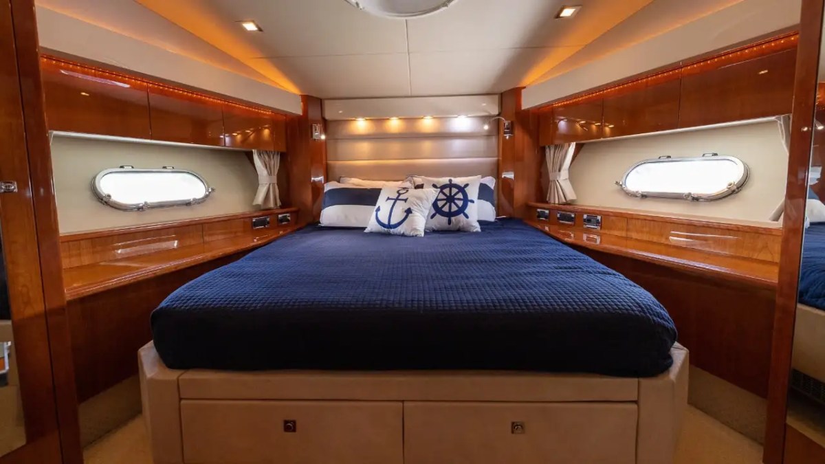 64' SunSeeker - Yacht Rental in Jupiter, Florida