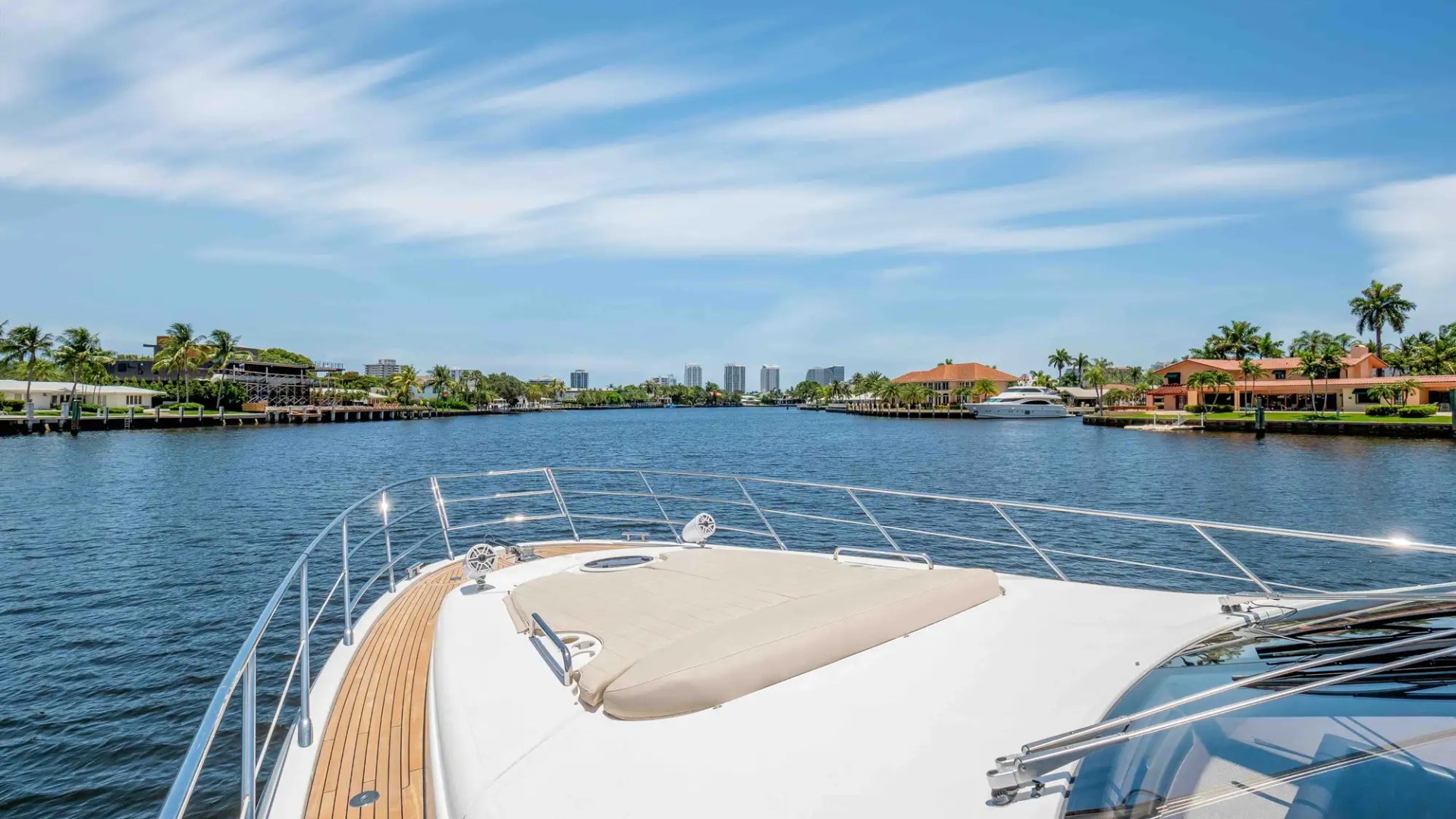 64' Azimut - Yacht Rental in Fort Lauderdale, Florida