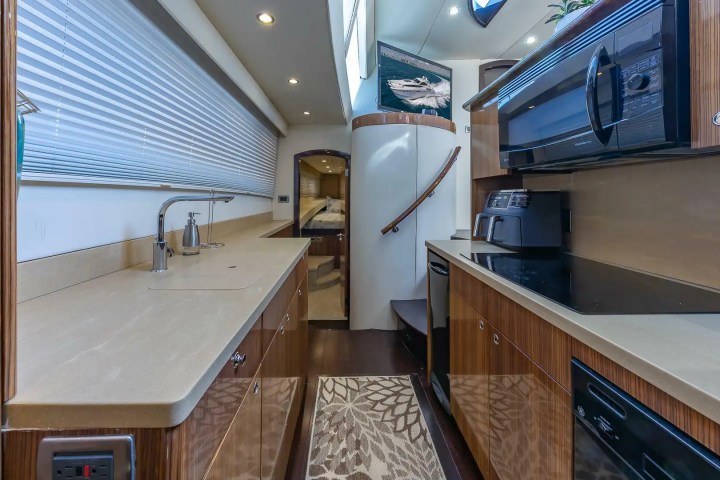 65' Axcell - Yacht Rental in Palm Beach Gardens, Florida