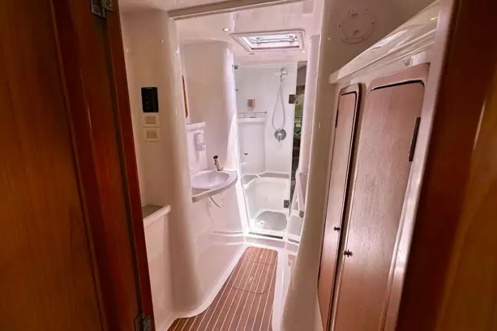 Walk-way from stateroom to head on 52′ Africat Miami
