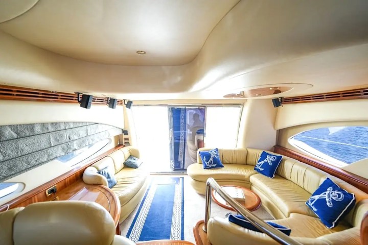 70′ Azimut interior detail finishes Miami – image 12