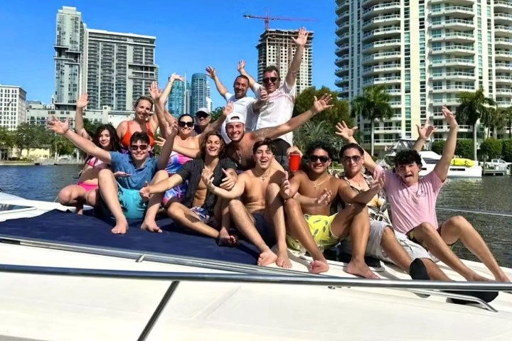 52' SeaRay - Yacht Rental in Fort Lauderdale, Florida