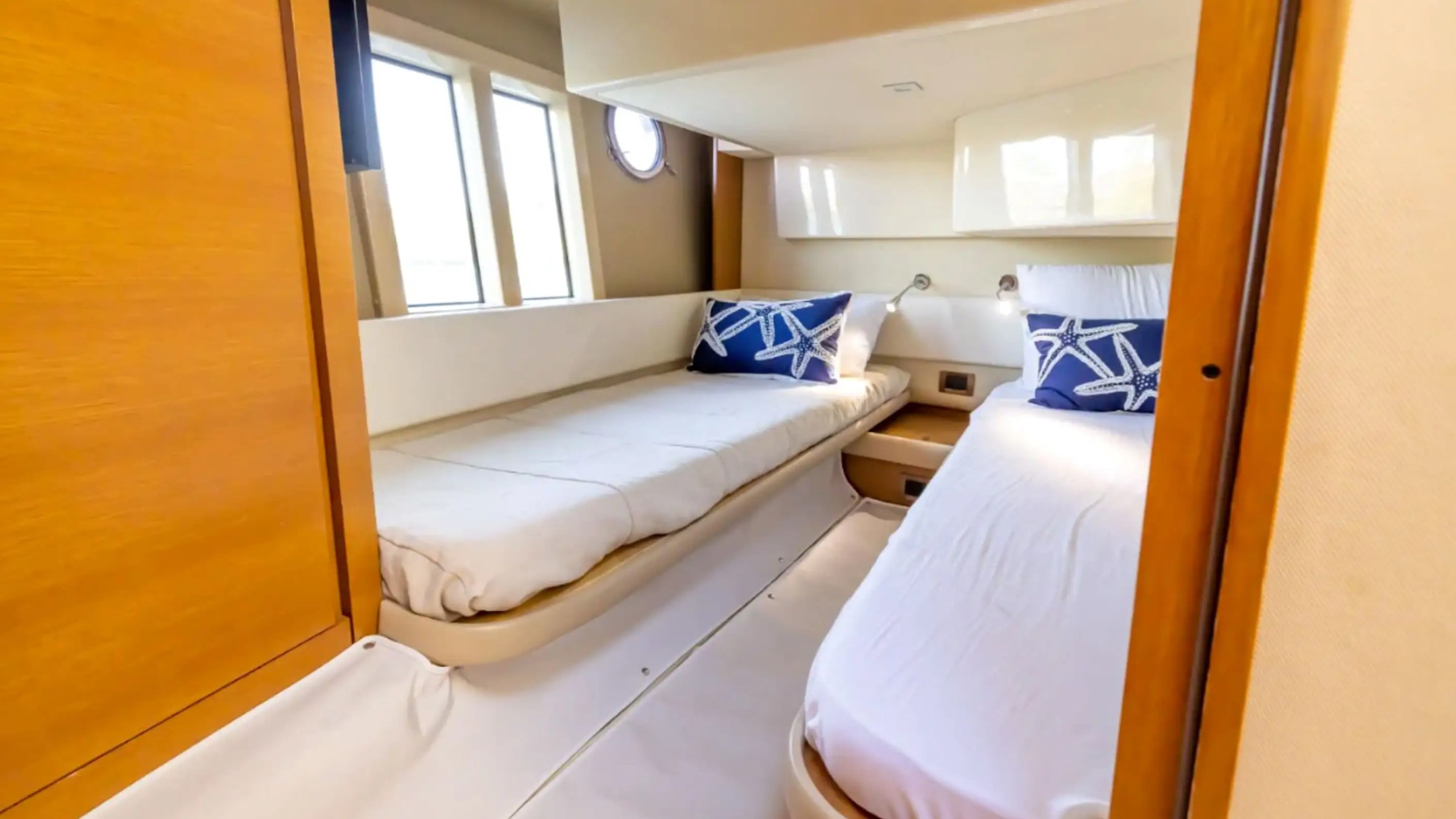 40' Azimut - Boat Rental in Tampa, Florida