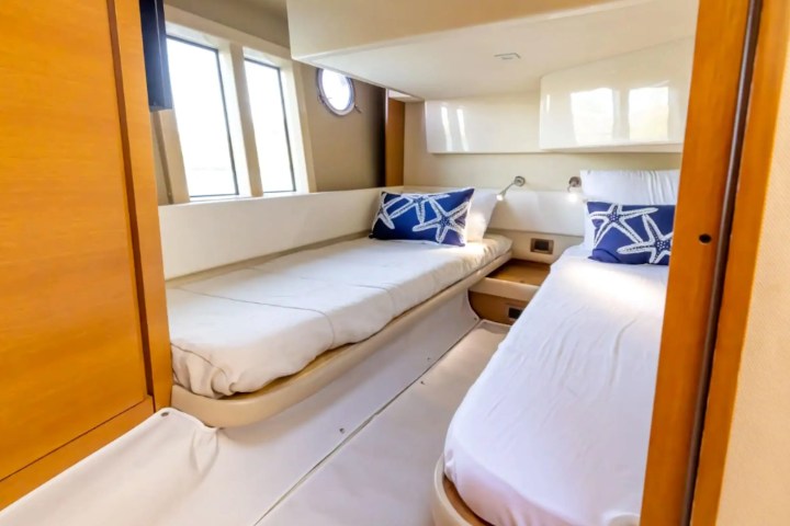 40' Azimut - Boat Rental in Tampa, Florida