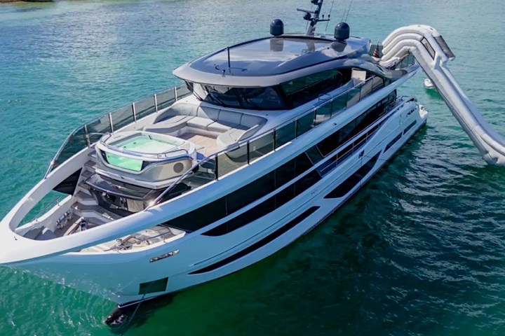 100' Princess - Yacht Rental in Miami, Florida