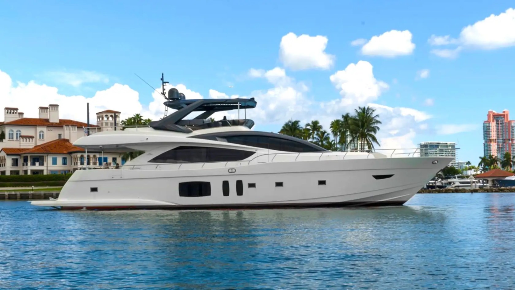 80' Astondoa - Yacht Rental in Fort Lauderdale, Florida