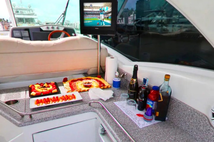 Cockpit refreshment counter on 48′ Formula Miami