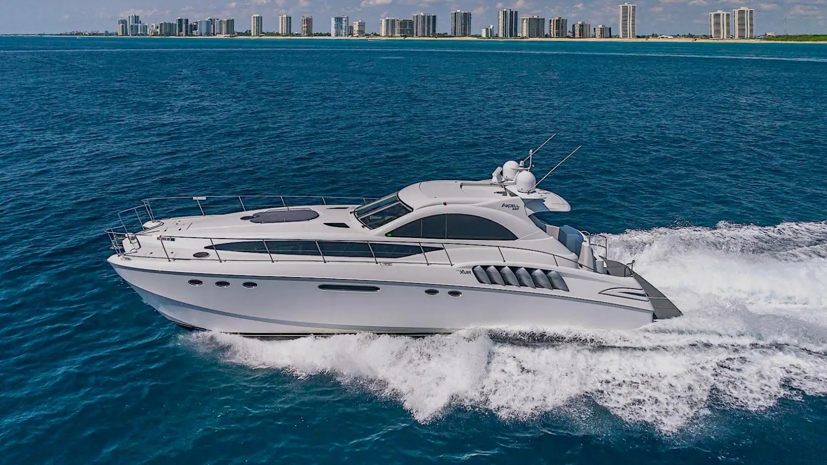 65' Axcell - Yacht Rental in Palm Beach Gardens, Florida