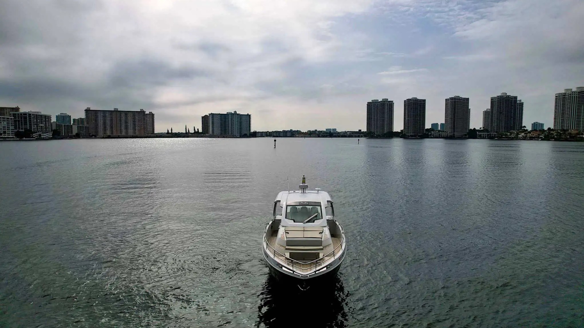 Drone overhead of 42′ Azimut anchored off sandbar