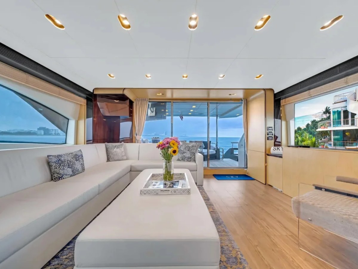 75' Prestige - Yacht Rental in Hollywood, Florida