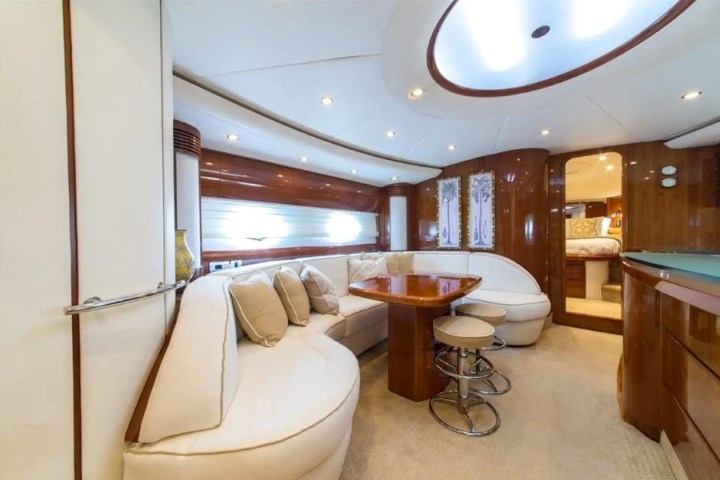70' Princess - Yacht Rental in Miami Beach, Florida