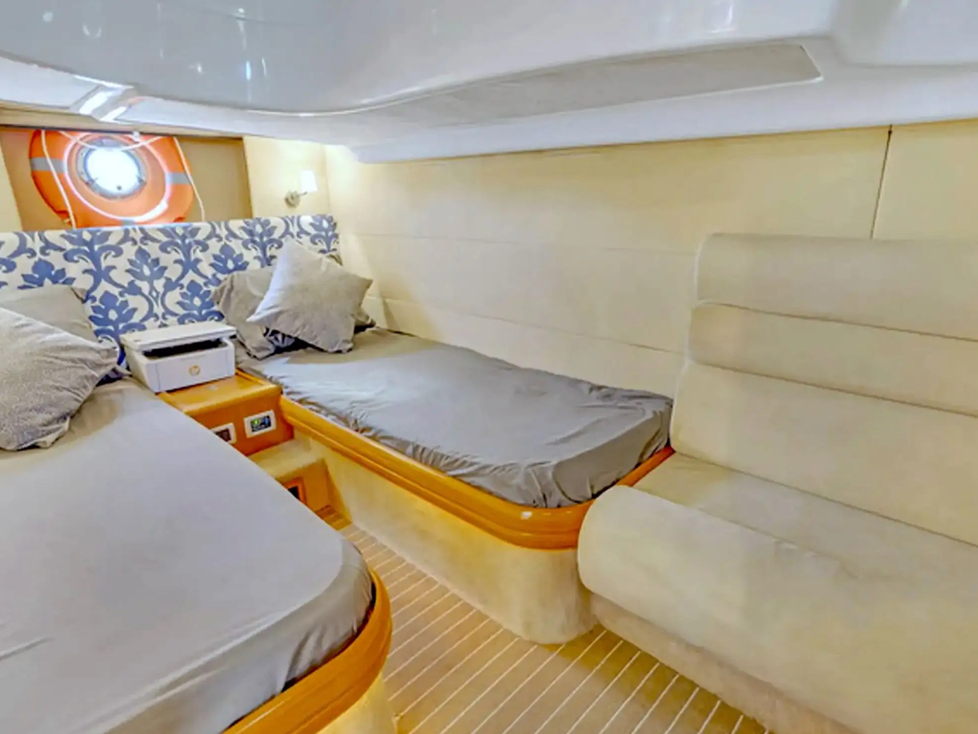 50′ Cranchi bow seating area Key Biscayne – image 11