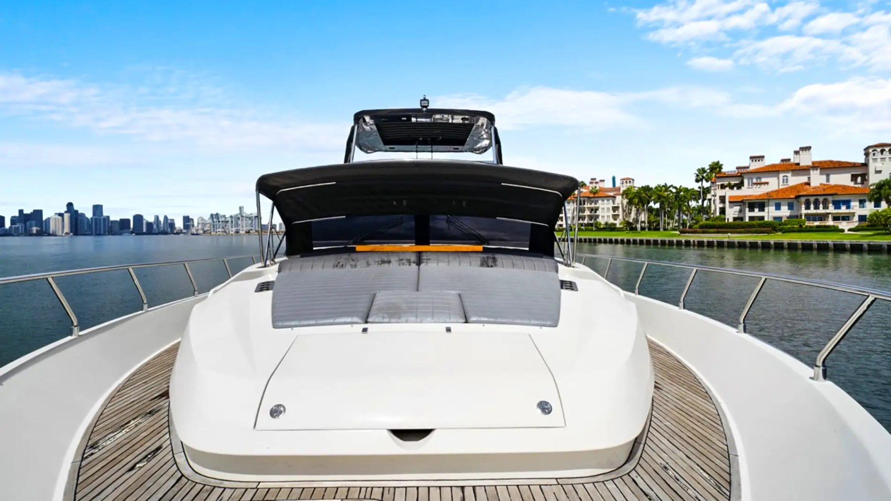 80' Astondoa - Yacht Rental in Fort Lauderdale, Florida