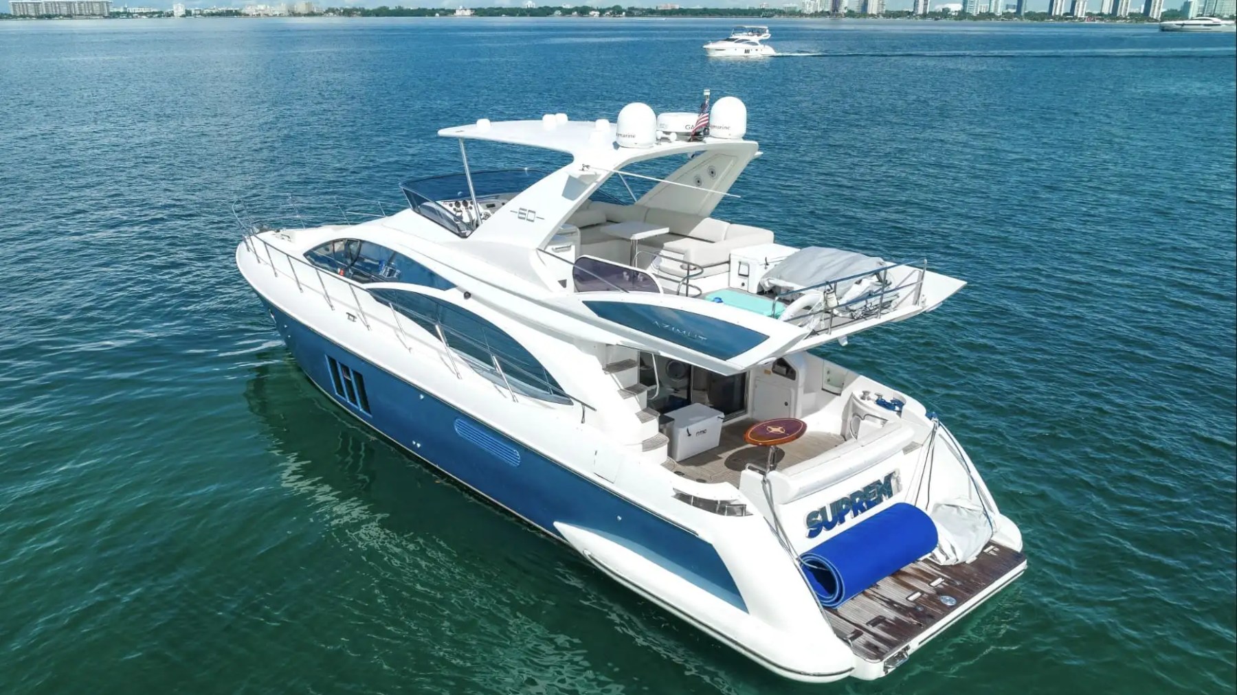 Drone overhead view of 62′ Azimut yacht underway in Biscayne Bay