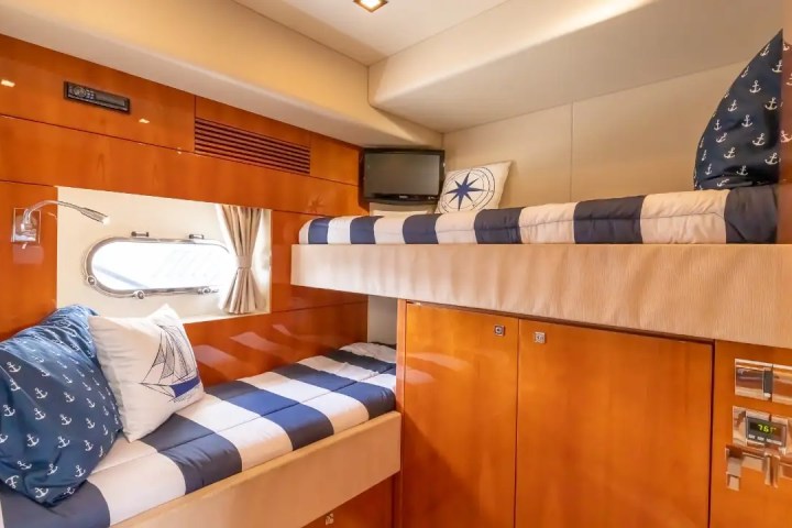 64' SunSeeker - Yacht Rental in Jupiter, Florida