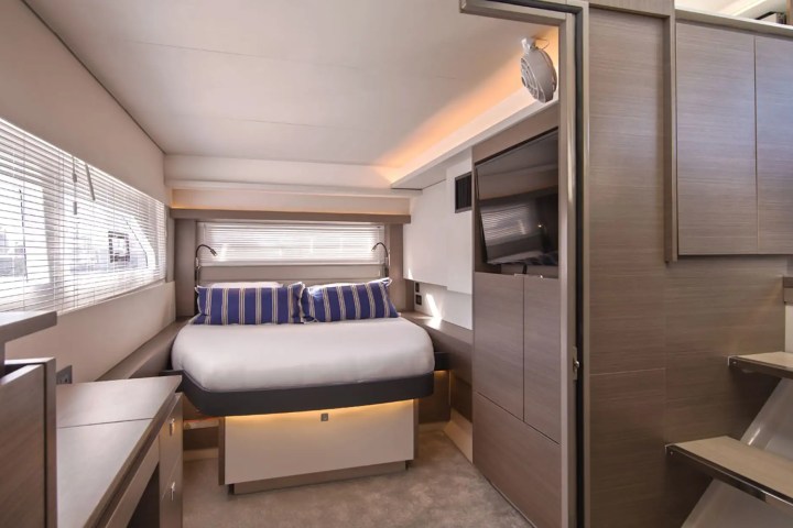 53' Leopard - Yacht Rental in Delray Beach, Florida