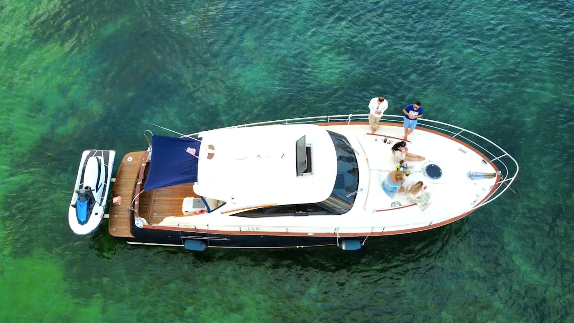 45′ Austin Parker interior detail Miami