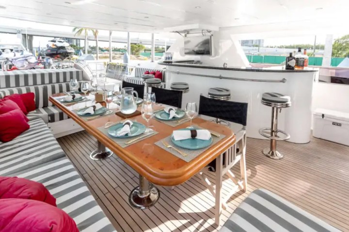 Flybridge shaded area on 103′ Johnson Key Biscayne