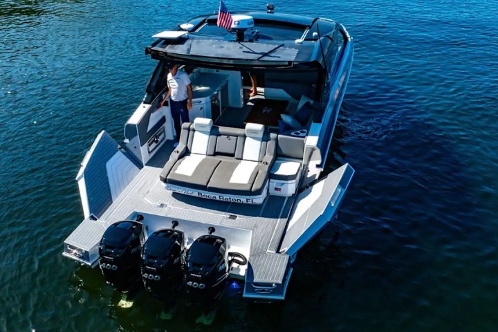 42' Cruisers - Boat Rental in Siesta Key, Florida