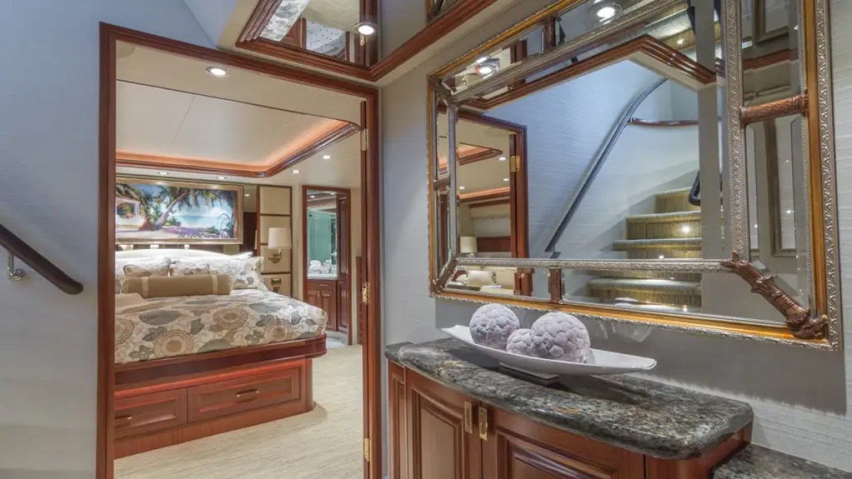 112' Westport - Yacht Rental in Palm Beach, Florida