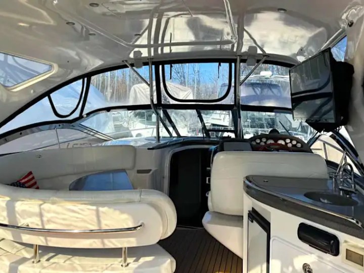 40' Regal - Boat Rental in Sarasota, Florida