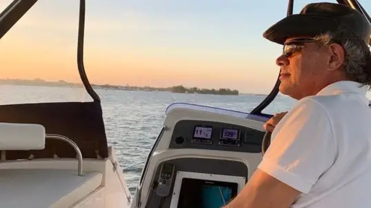 38' Aquila - Boat Rental in Melbourne, Florida