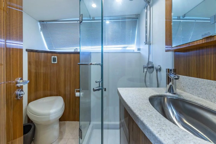 65' Axcell - Yacht Rental in Palm Beach Gardens, Florida