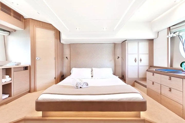 62′ Beneteau family charter moments Aventura – image 16