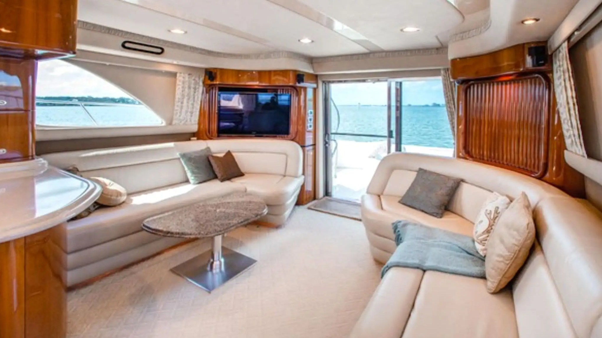 58' SeaRay - Yacht Rental in Fort Lauderdale, Florida