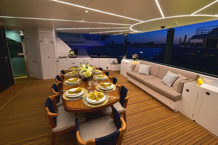 110' Horizon - Yacht Rental in Fort Lauderdale, Florida