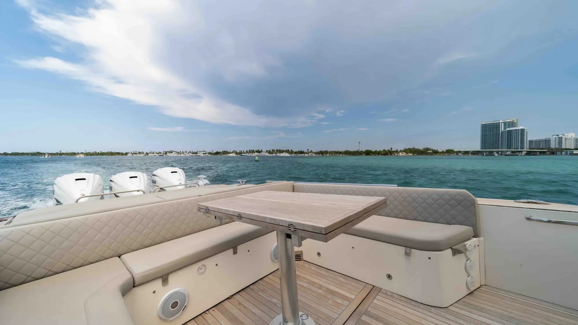 44′ Capelli interior detail Miami