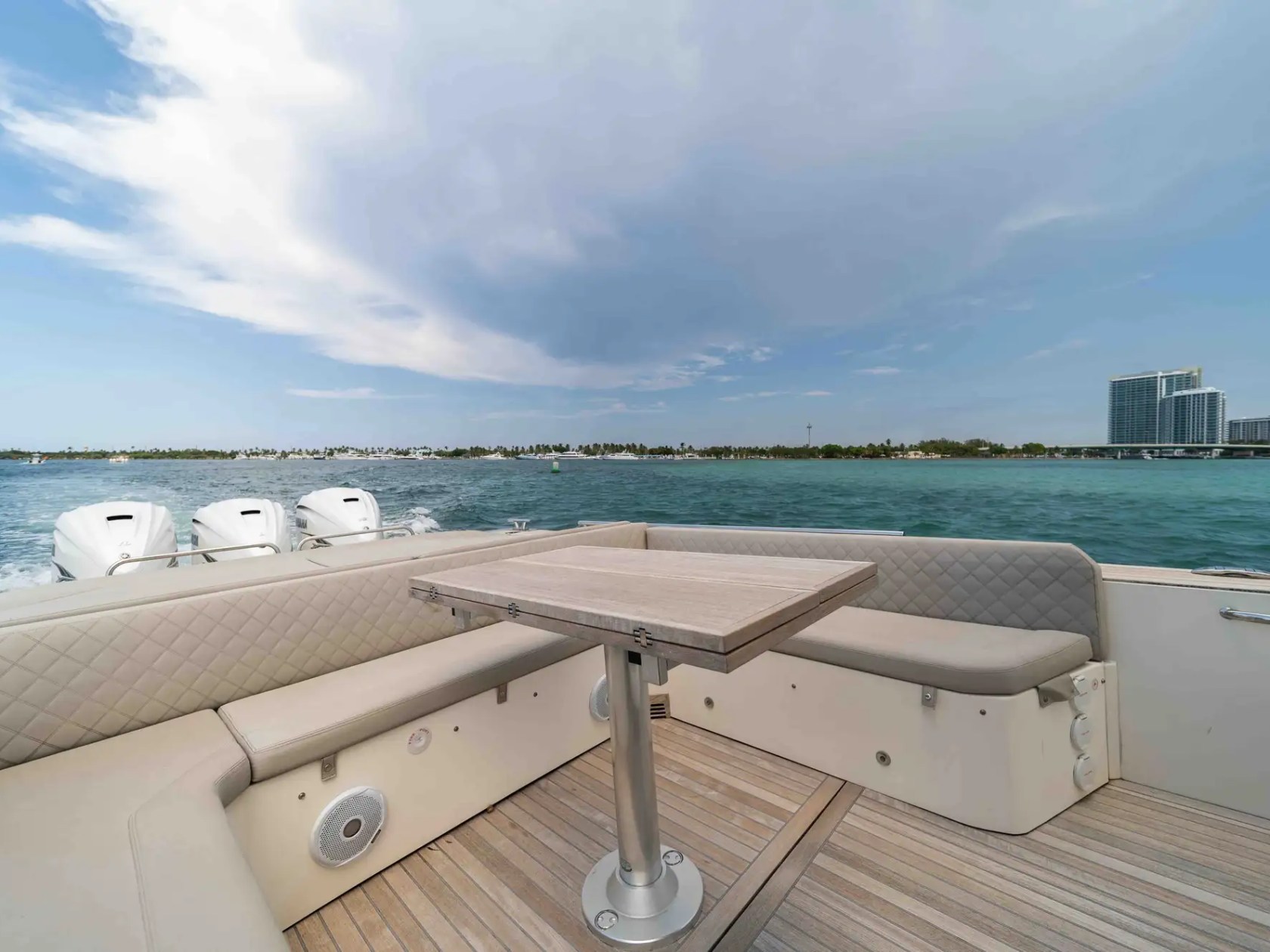 44′ Capelli interior detail Miami