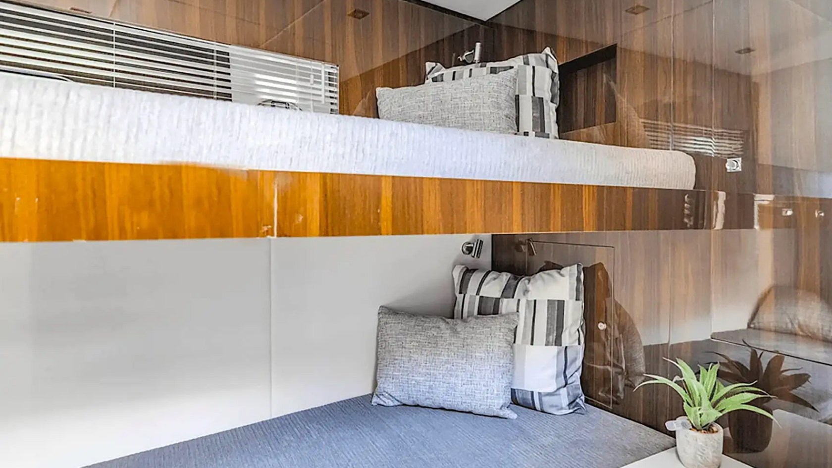 50' Cantius - Yacht Rental in Delray Beach, Florida