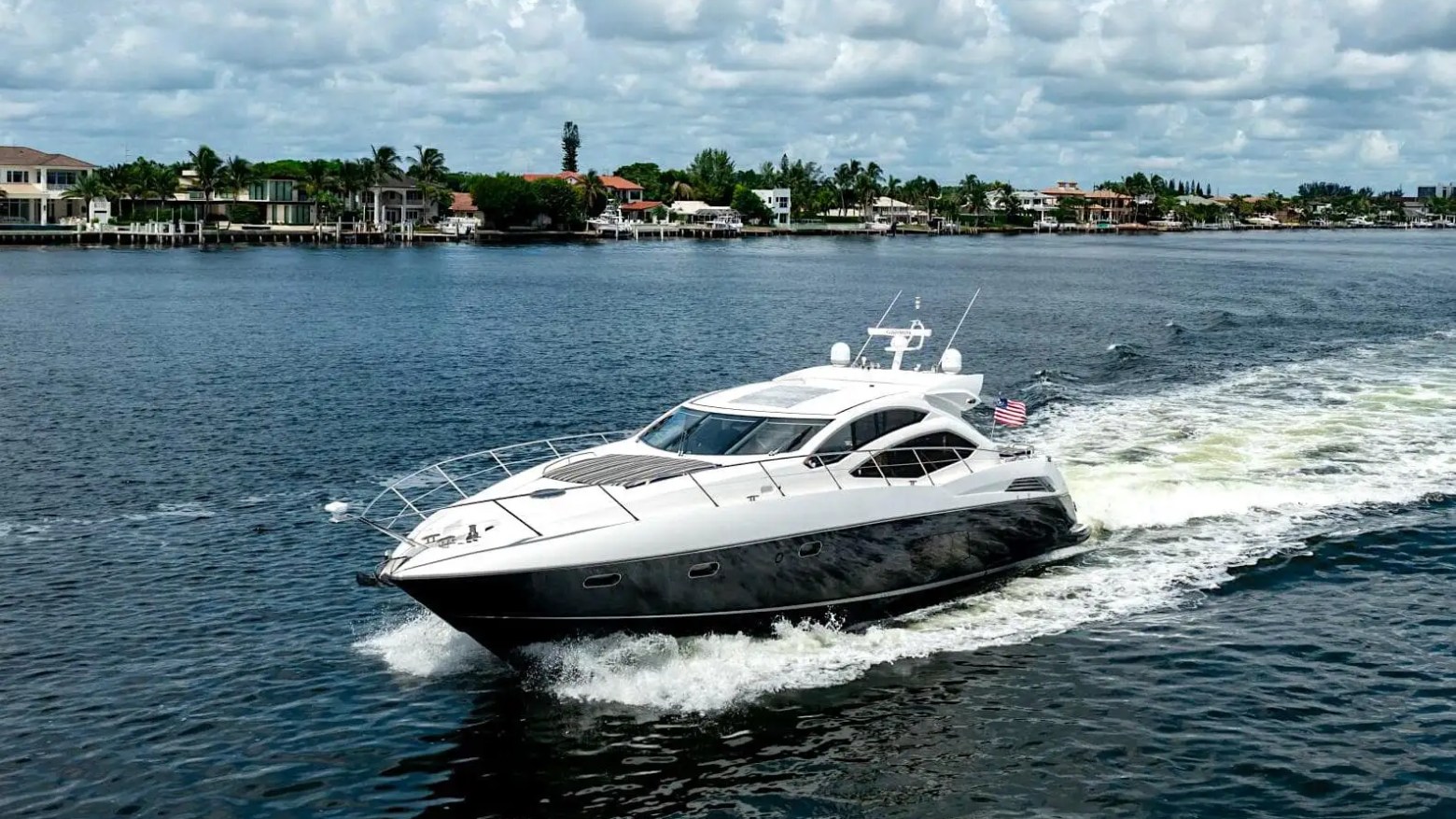 64' SunSeeker - Yacht Rental in Jupiter, Florida