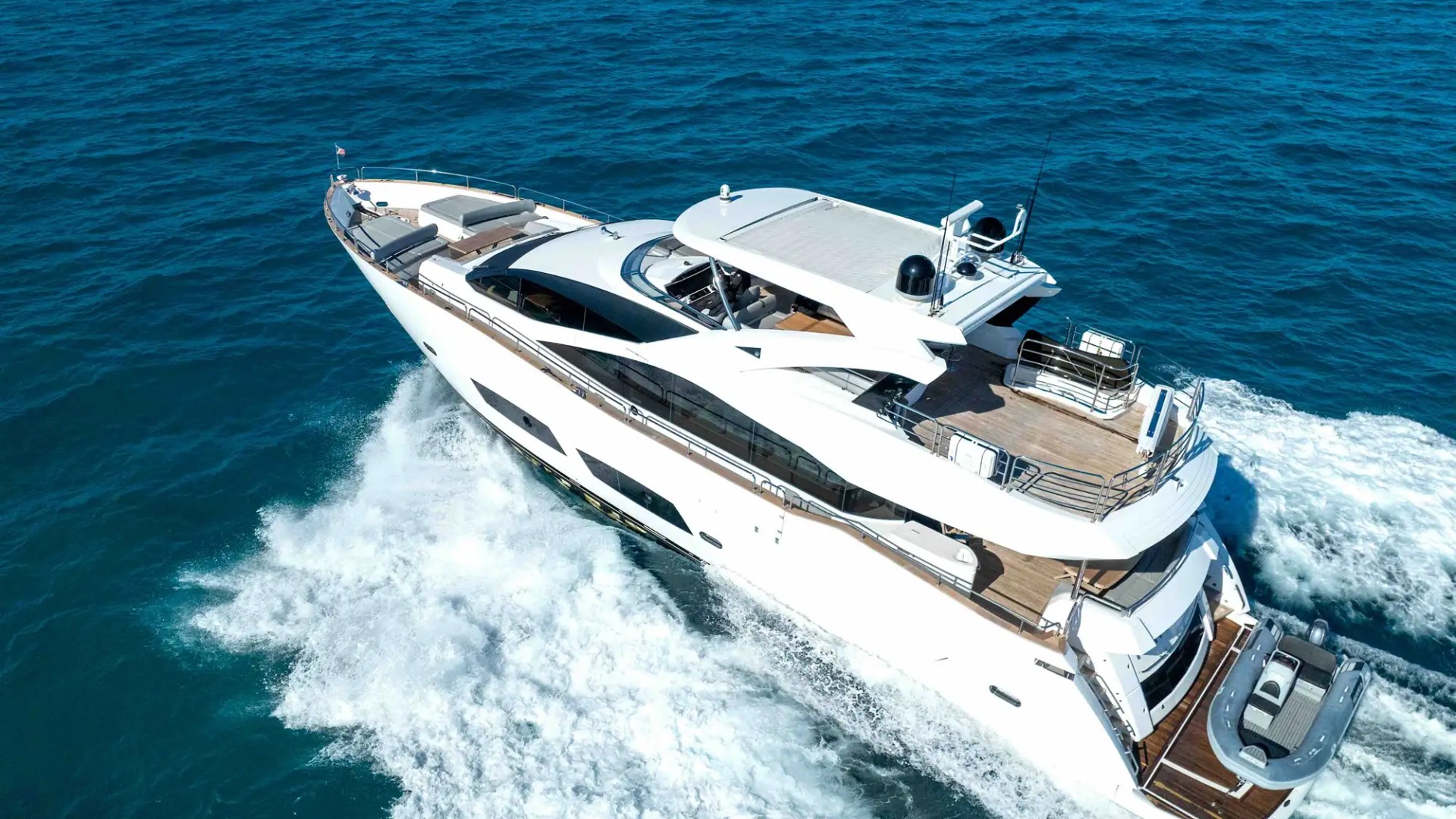 96' Sunseeker - Yacht Rental in Miami Beach, Florida