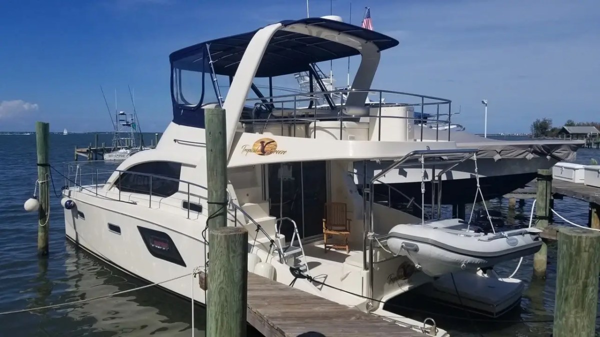 38' Aquila - Boat Rental in Melbourne, Florida