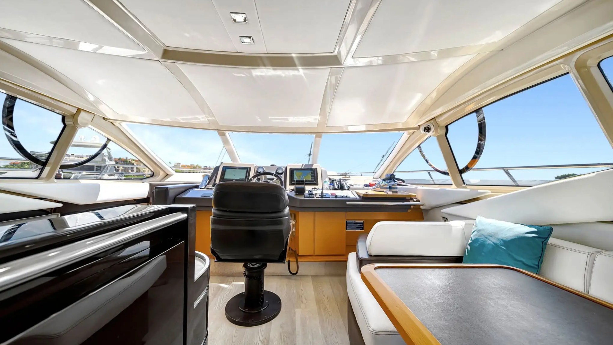 62′ Azimut yacht interior helm station