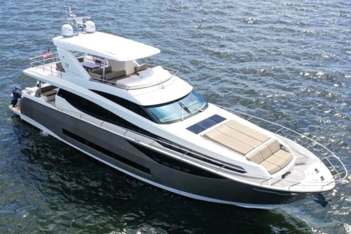 75' Prestige - Yacht Rental in Palm Beach, Florida